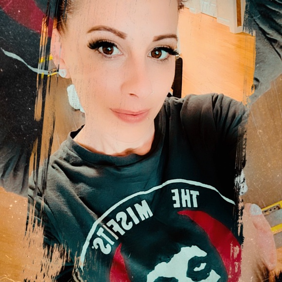 Meet your Posher, Brandee - Picture 5 of 16